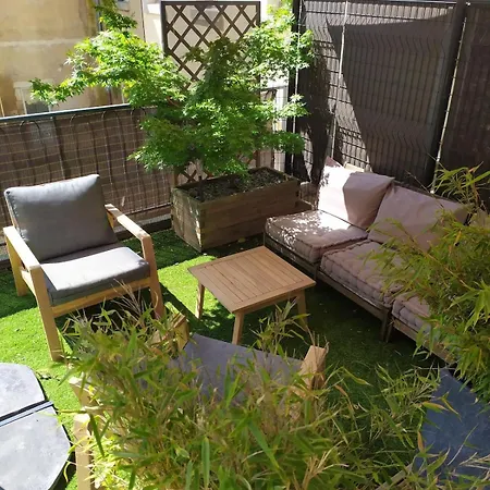 appartement indépendant dans résidence privée, avec accès à la terrasse