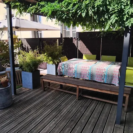 Appartement Indépendant Dans Résidence Privée, Avec Accès à La Terrasse