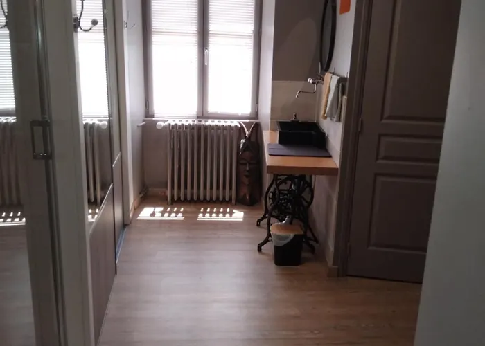 Indépendant Dans Résidence Privée, Avec Accès à La Terrasse Le Puy-en-Velay